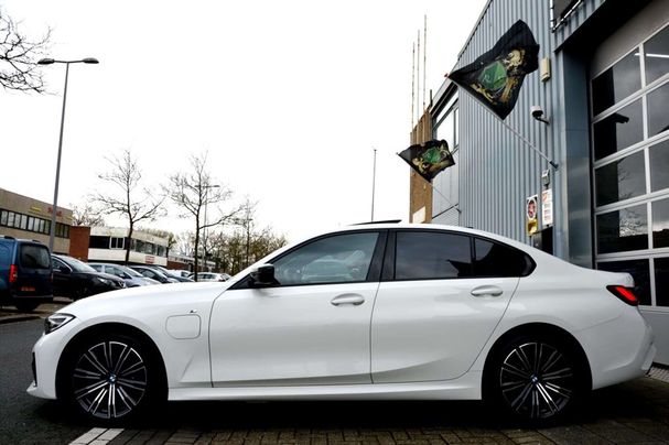 BMW 330 M Sport 185 kW image number 22