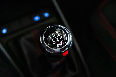 Car image 37