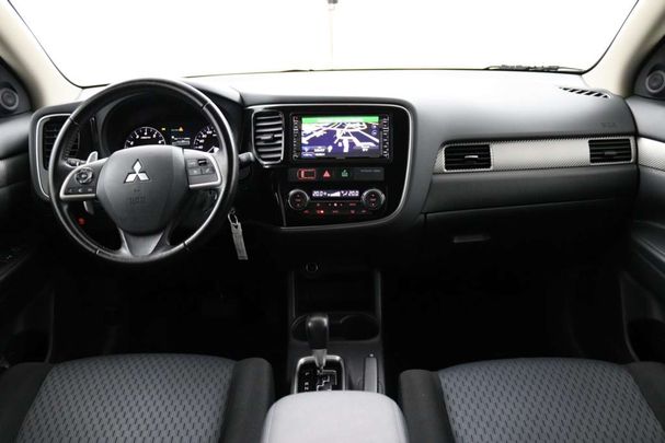 Mitsubishi Outlander 2.0 110 kW image number 11