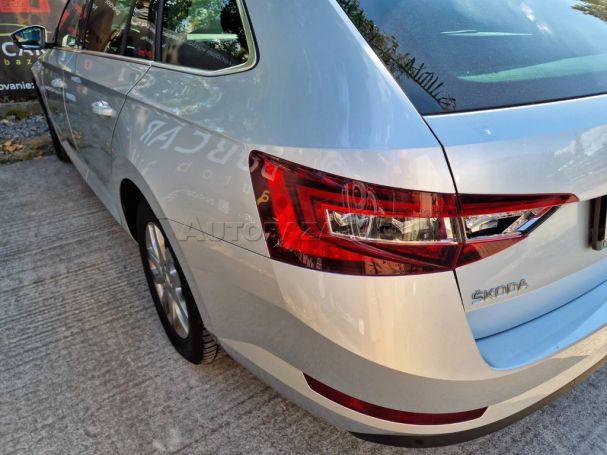 Skoda Superb Combi 2.0 TDI DSG Style 110 kW image number 10