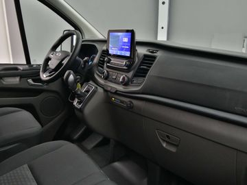 Car image 32