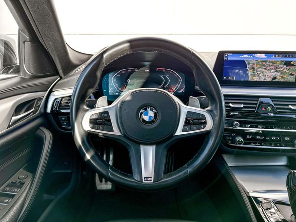 BMW 520i 135 kW image number 12