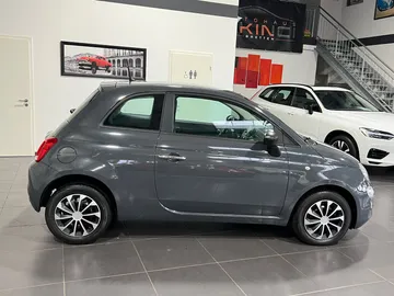 Car image 3