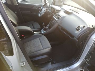 Car image 11