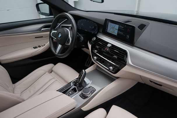 BMW 520i Touring 135 kW image number 14