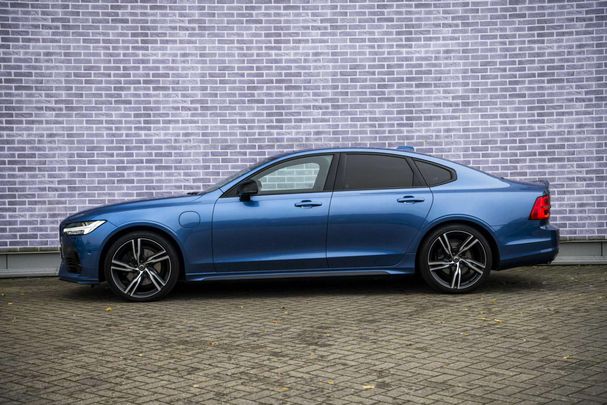 Volvo S90 T8 R Design AWD 300 kW image number 3