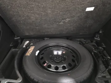 Car image 38