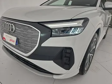Car image 31