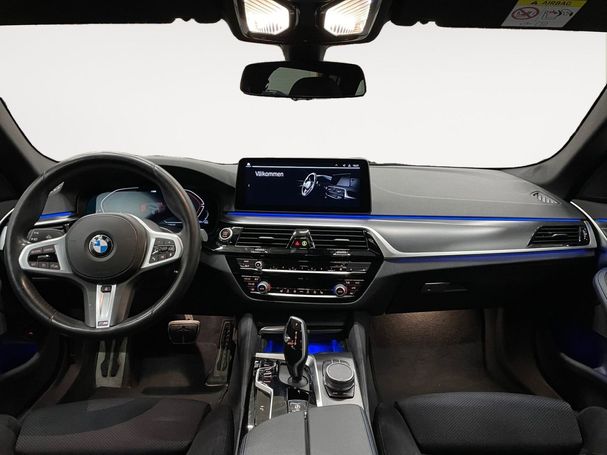 BMW 520d Touring xDrive 140 kW image number 10