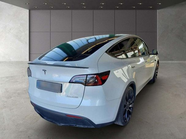 Tesla Model Y Performance AWD 393 kW image number 3