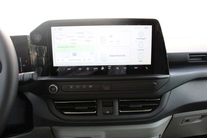 Car image 37