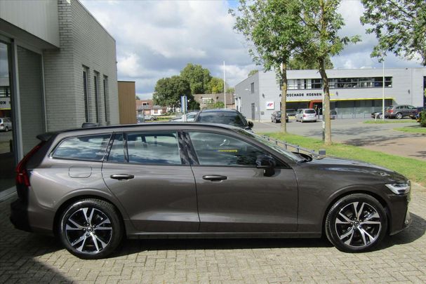 Volvo V60 B4 145 kW image number 3