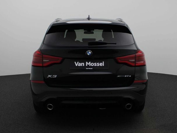 BMW X3 xDrive30e M 215 kW image number 3