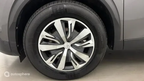 Car image 20