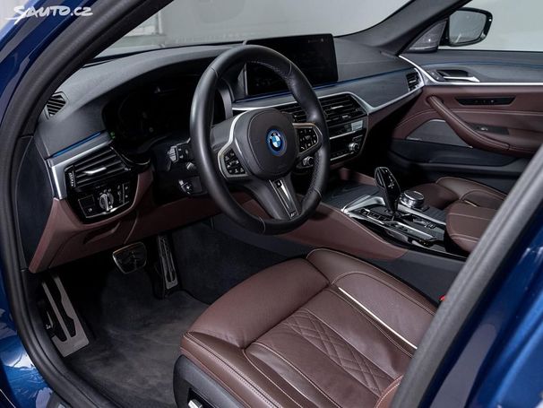 BMW 530 Touring xDrive 215 kW image number 7