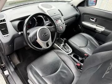Car image 42