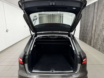 Car image 36