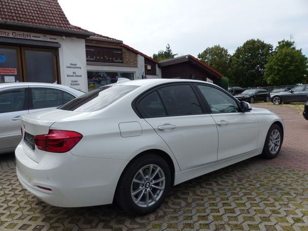 BMW 320i 135 kW image number 18