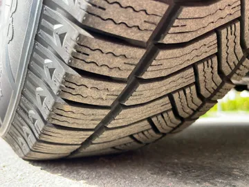 Car image 35