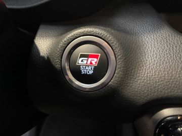 Car image 30