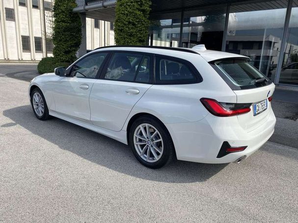 BMW 320d Touring Advantage 140 kW image number 9