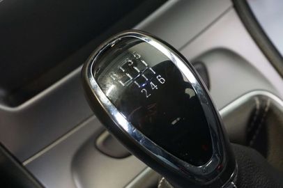 Car image 35