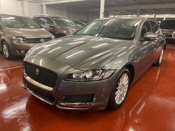 Jaguar XF 132 kW image number 18