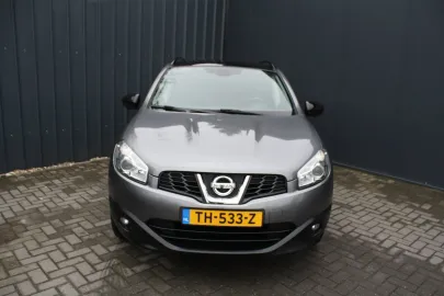 Car image 36