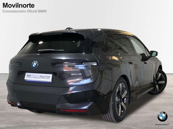 BMW iX xDrive40 240 kW image number 23