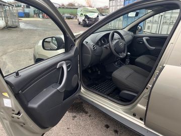 Car image 10