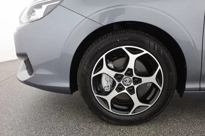 Car image 31