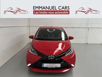 Car image 3
