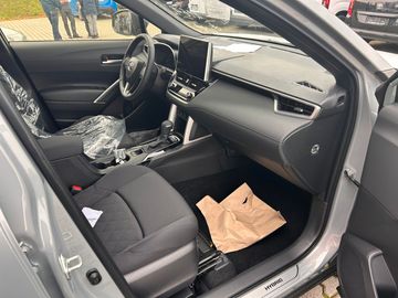 Car image 14