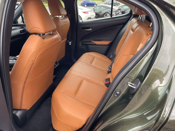 Lexus UX 300e 150 kW image number 4