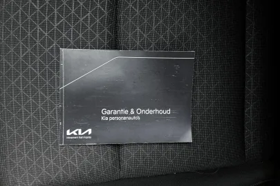 Car image 29