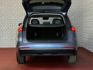 Car image 50