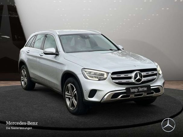 Mercedes-Benz GLC 300 e 235 kW image number 3