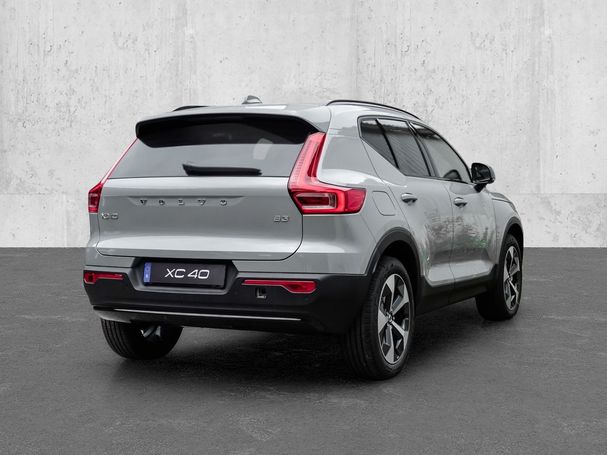 Volvo XC40 B3 Plus Dark 120 kW image number 2