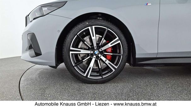 BMW 520d xDrive 145 kW image number 26