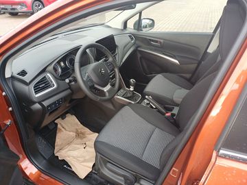 Car image 11