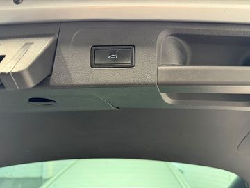 Car image 39