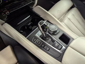 Car image 36