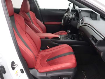 Car image 30