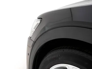 Car image 36