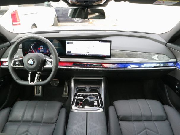 BMW 740d xDrive 220 kW image number 2