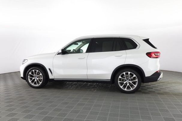 BMW X5 xDrive25d xLine 170 kW image number 6