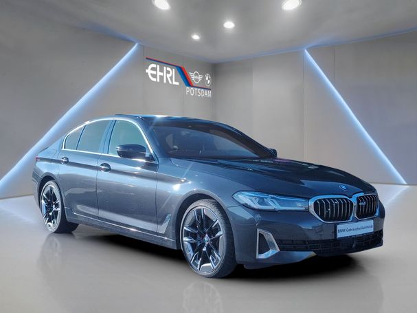 BMW 520d Luxury Line 140 kW image number 7