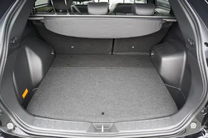 Car image 30