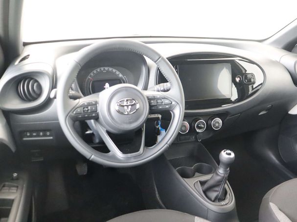 Toyota Aygo X 1.0 VVT-i 53 kW image number 4