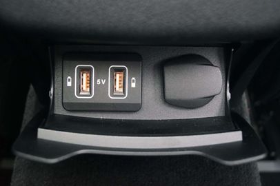 Car image 37